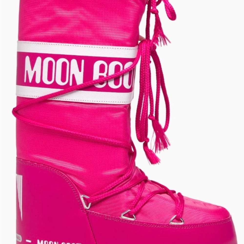 Moon Boot Women's Pink Snow Boots